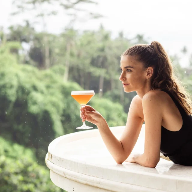 Fancy a touch of jungle indulgence? Just you, the view and a perfectly crafted cocktail. Escape to @cascadesbali for a cheeky sip above the emerald canopy of Ubud 🌴
#CasCadesRestaurant #ViceroyBali #JungleCocktails #UbudDrinks #SipWithAView #CocktailsInParadise